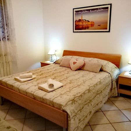 Room And Apartment Lea ロヴィニ エクステリア 写真