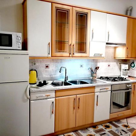 Room And Apartment Lea ロヴィニ エクステリア 写真